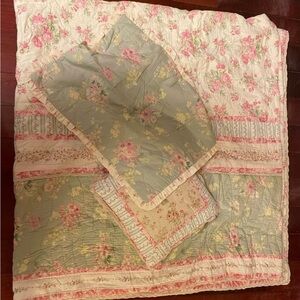EUC Vintage Cotton Floral Shabby Chic Quilt + 1 Pillow Sham & Pillow | Queen